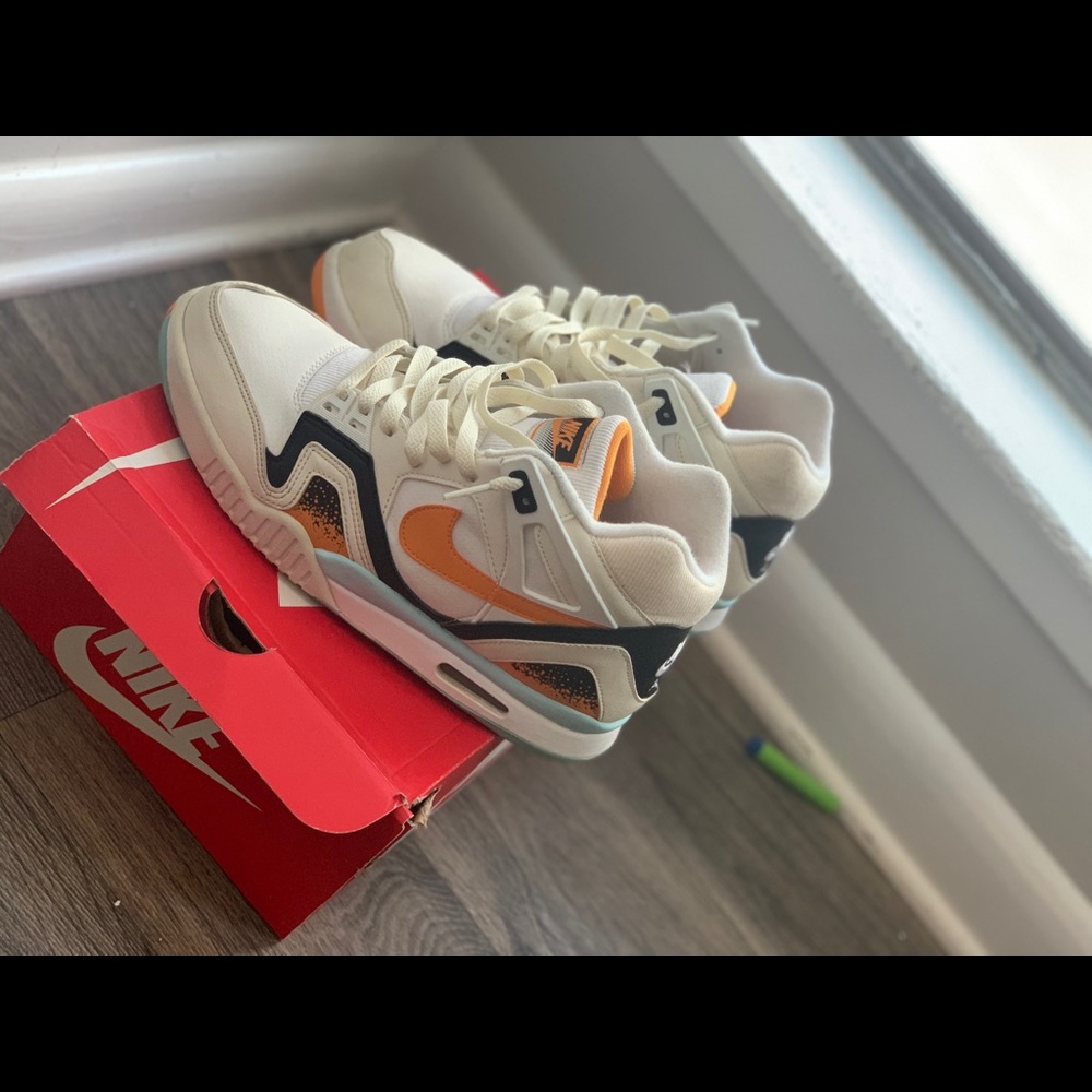 Nike Air Tech Challenge II